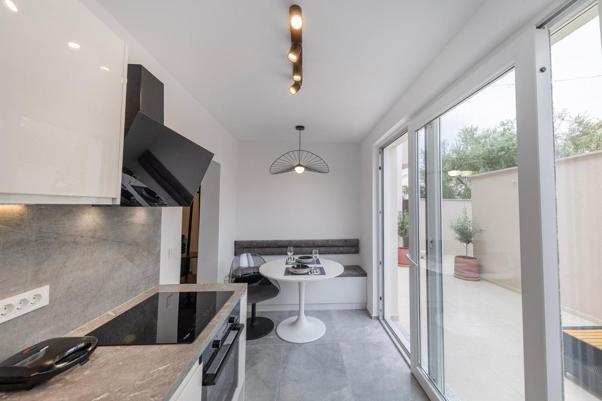 Find Your Haven In Morena Celeste Seaside Puntamika Apartments! 扎达尔 外观 照片