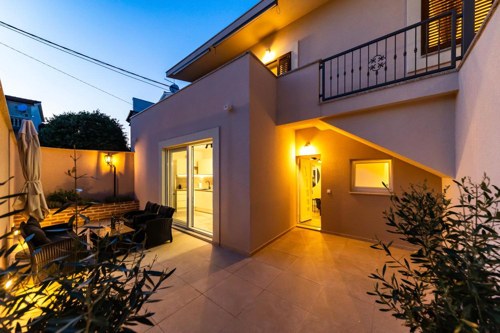 Find Your Haven In Morena Celeste Seaside Puntamika Apartments! 扎达尔 外观 照片